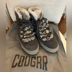 Cougar Women’s Fleece lined lace up boots